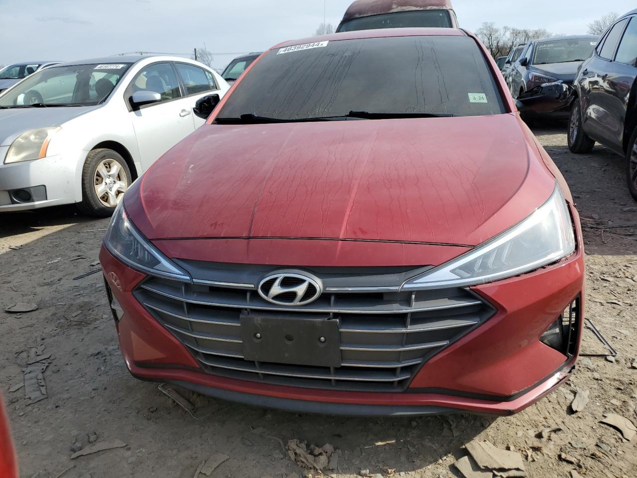 2019 HYUNDAI ELANTRA SE - Фото 5