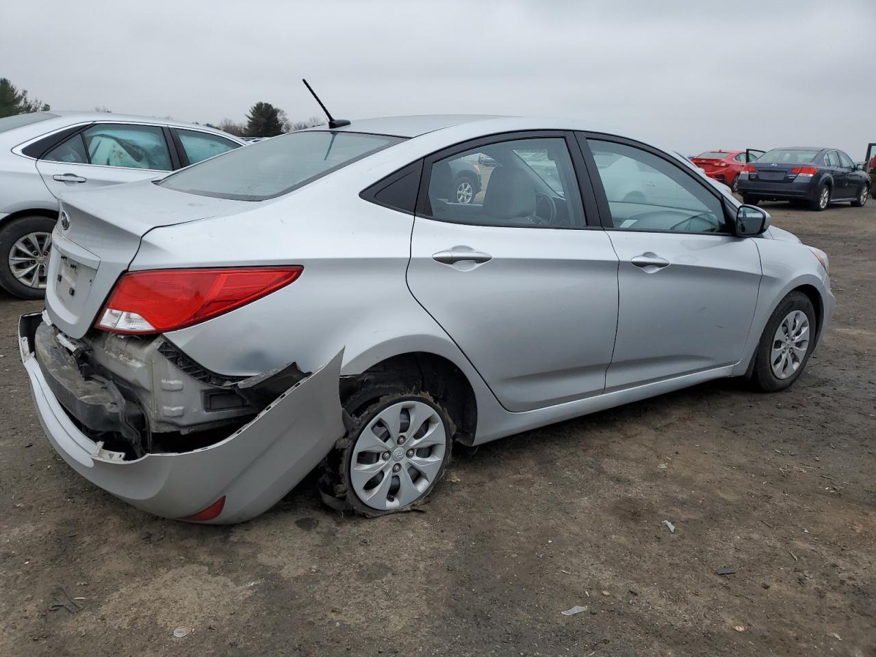 2016 HYUNDAI ACCENT SE - Фото 3