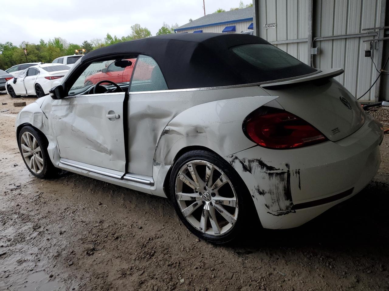 2014 VOLKSWAGEN BEETLE - Image 2