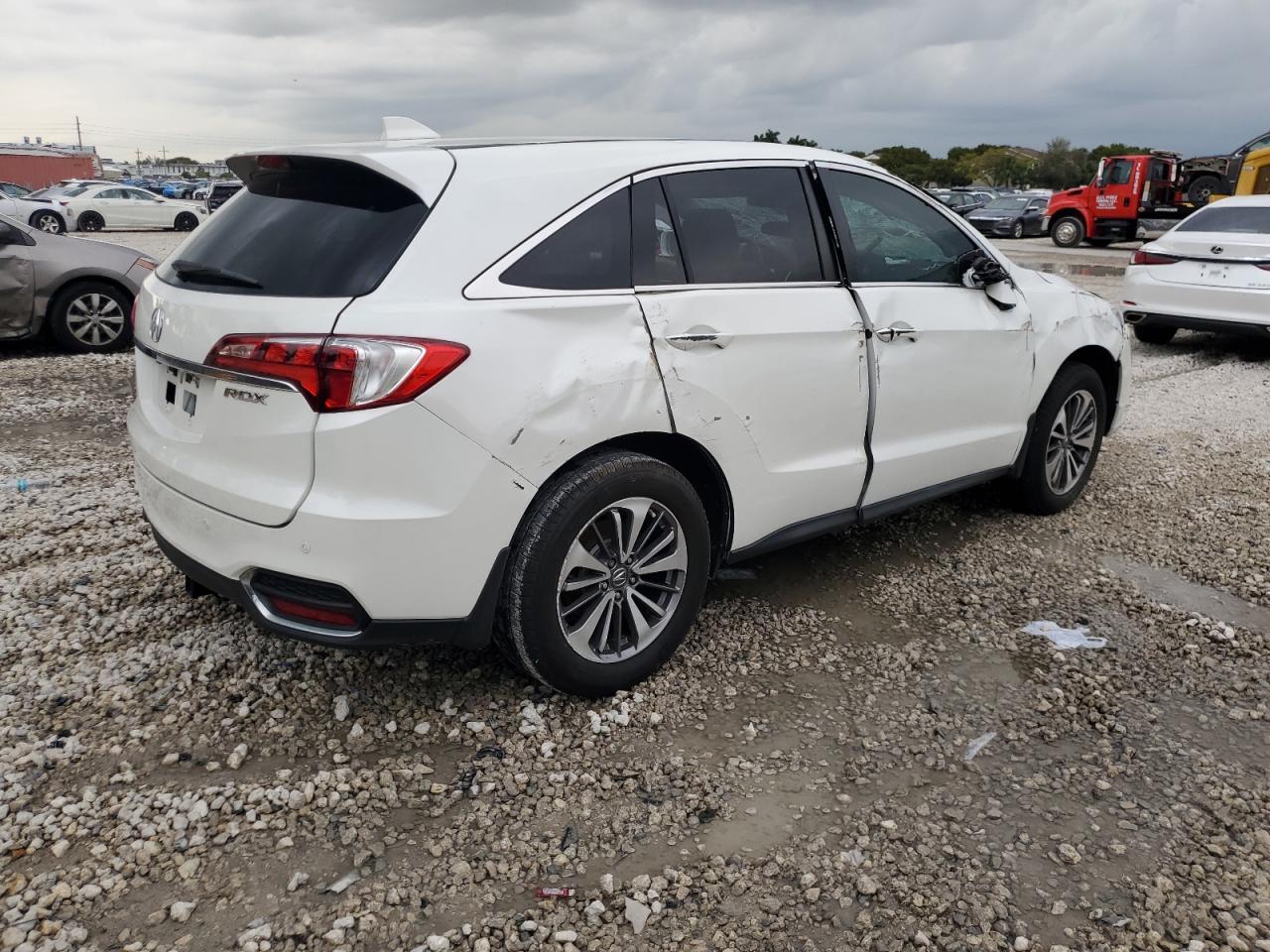 2016 ACURA RDX ADVANC - Image 3