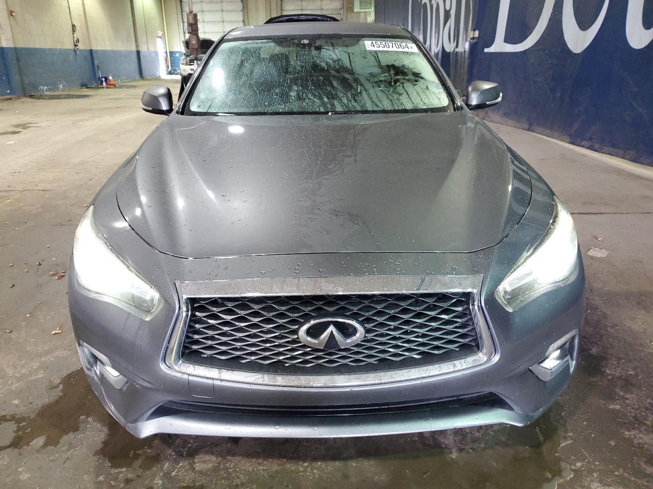 2018 INFINITI Q50 LUXE - Фото 5