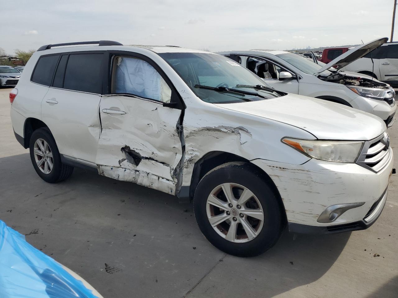 2011 TOYOTA HIGHLANDER - Фото 4