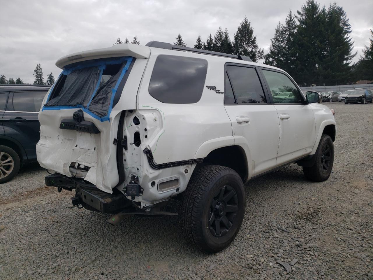 2022 TOYOTA 4RUNNER SR - Image 3