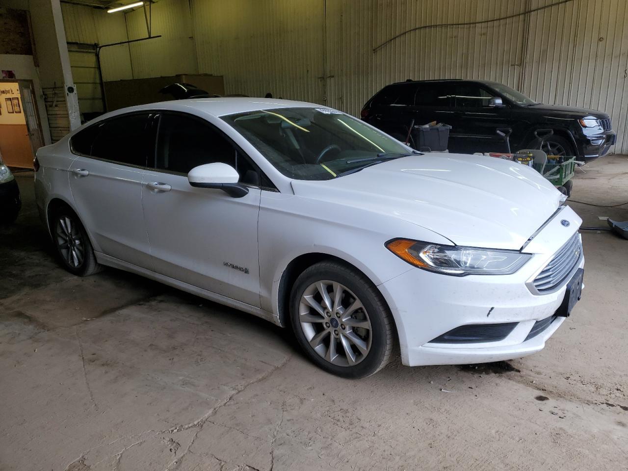 2017 FORD FUSION SE - Image 4