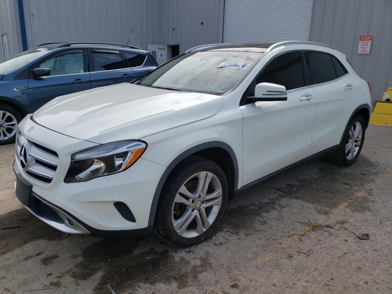 2016 MERCEDES-BENZ GLA 250 car image