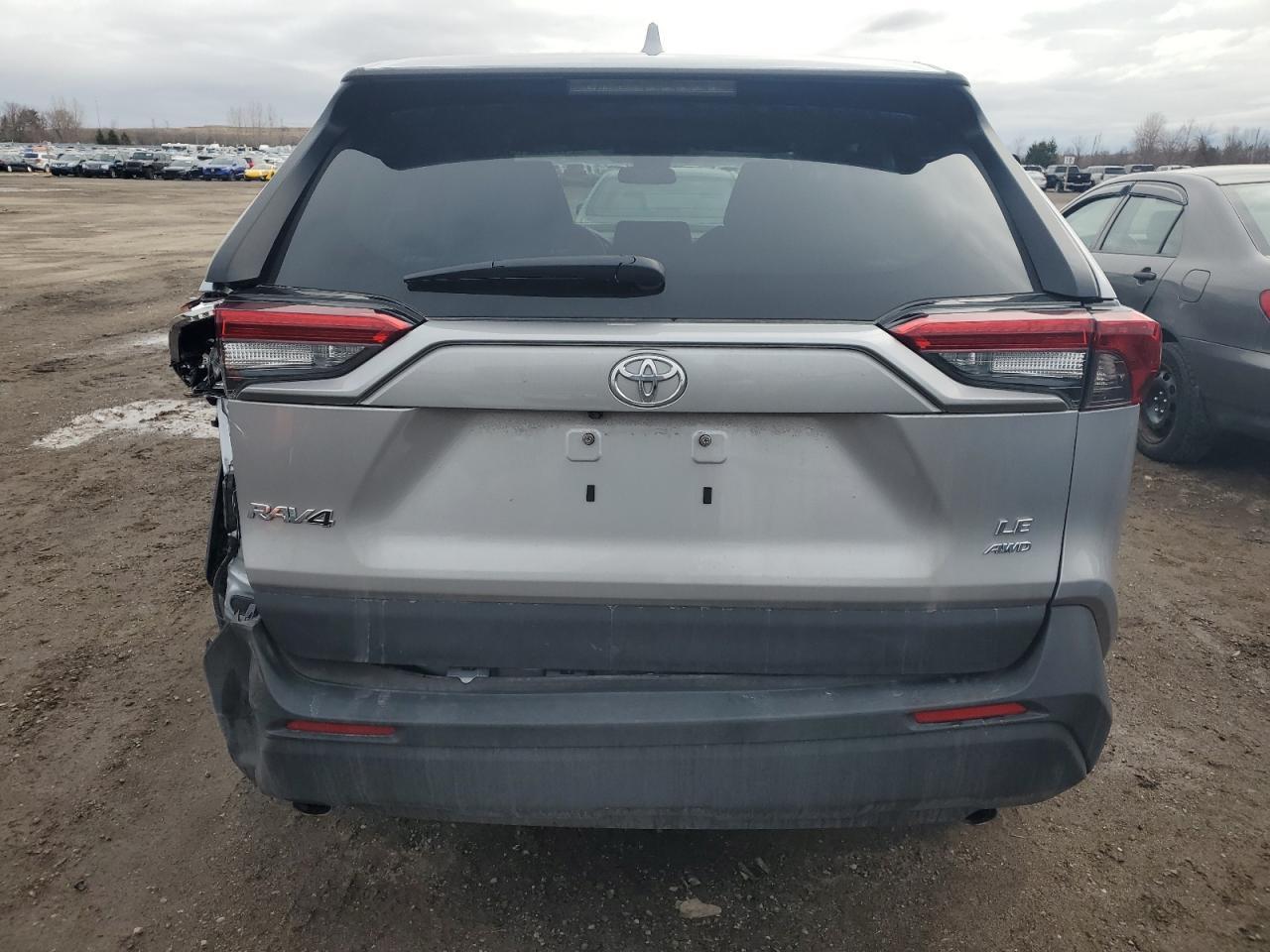2023 TOYOTA RAV4 LE - Фото 6
