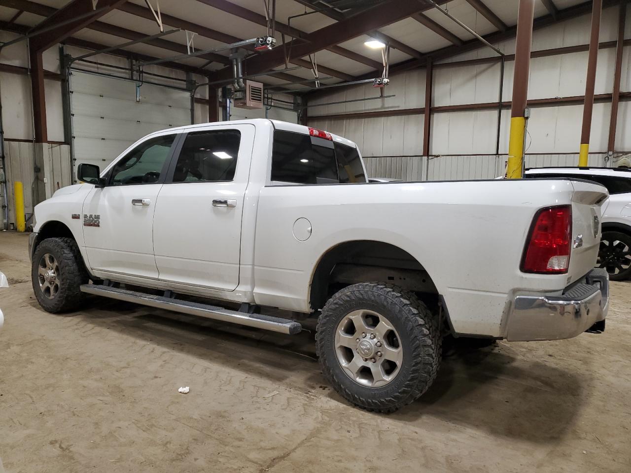 2017 RAM 2500 SLT - Image 2