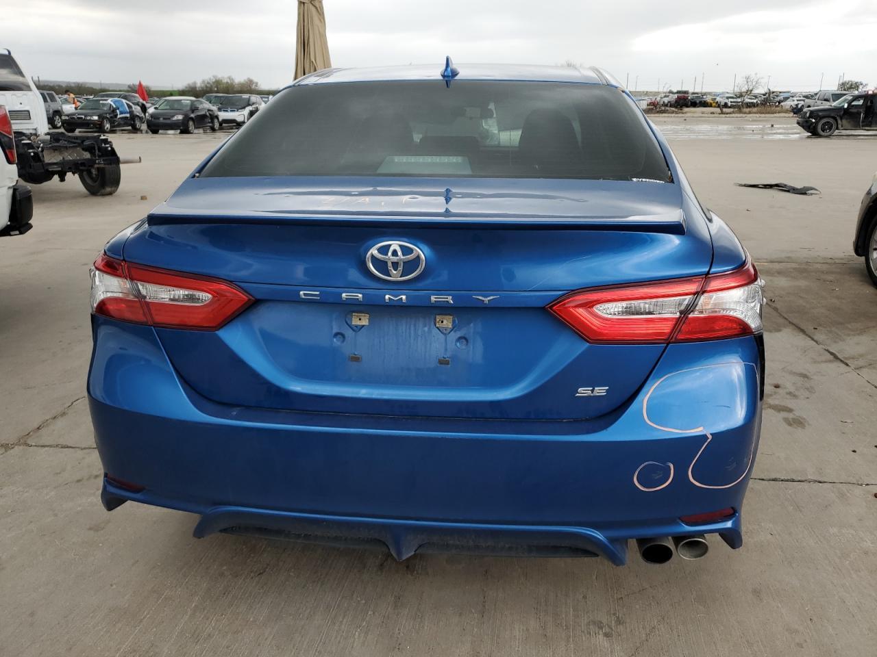 2020 TOYOTA CAMRY SE - Image 6