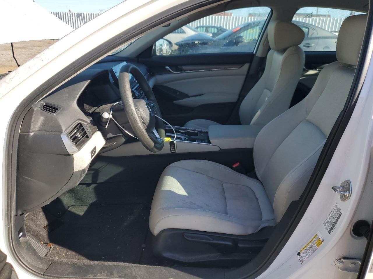 2018 HONDA ACCORD LX - Фото 7