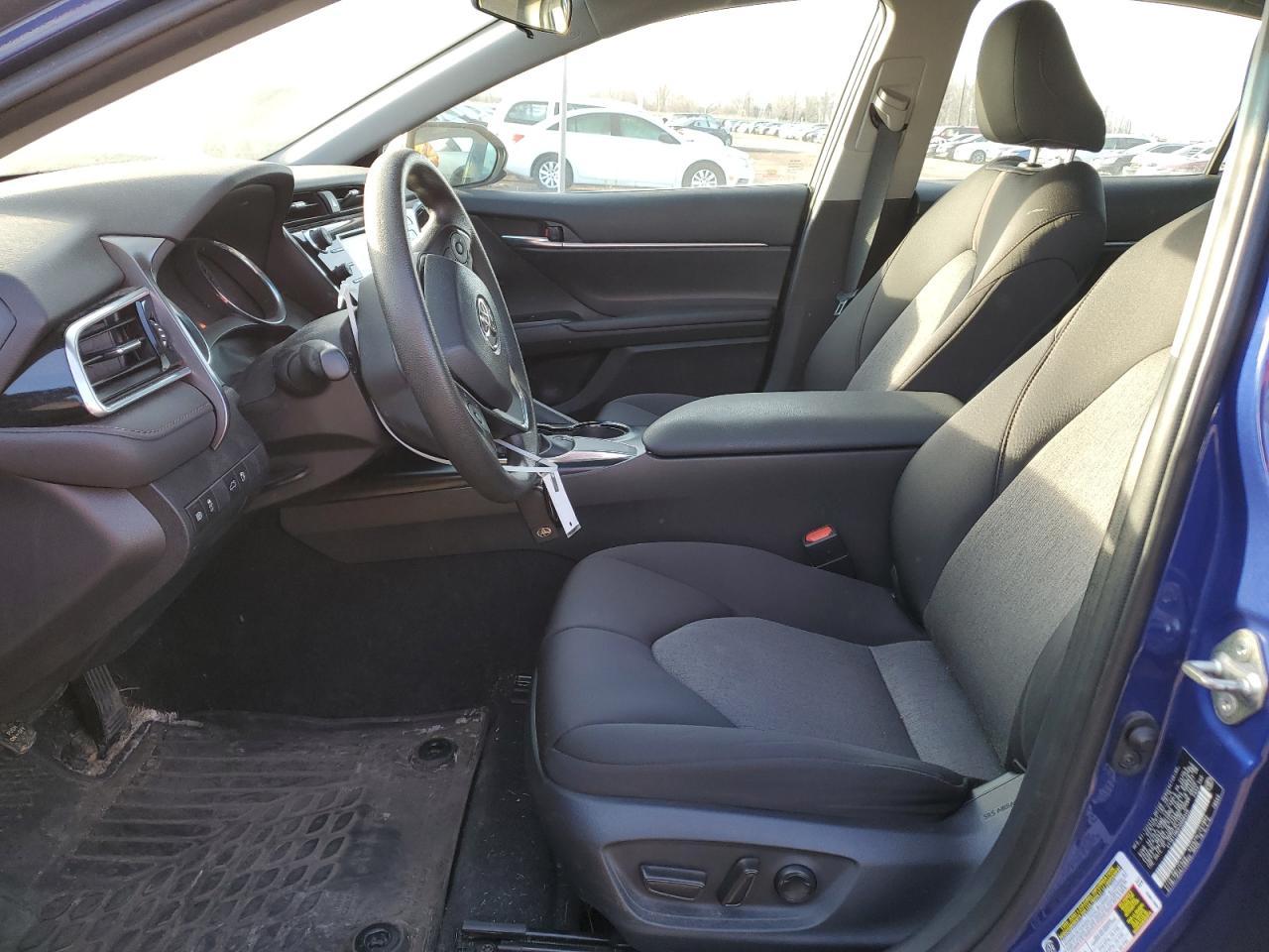 2018 TOYOTA CAMRY L - Фото 7