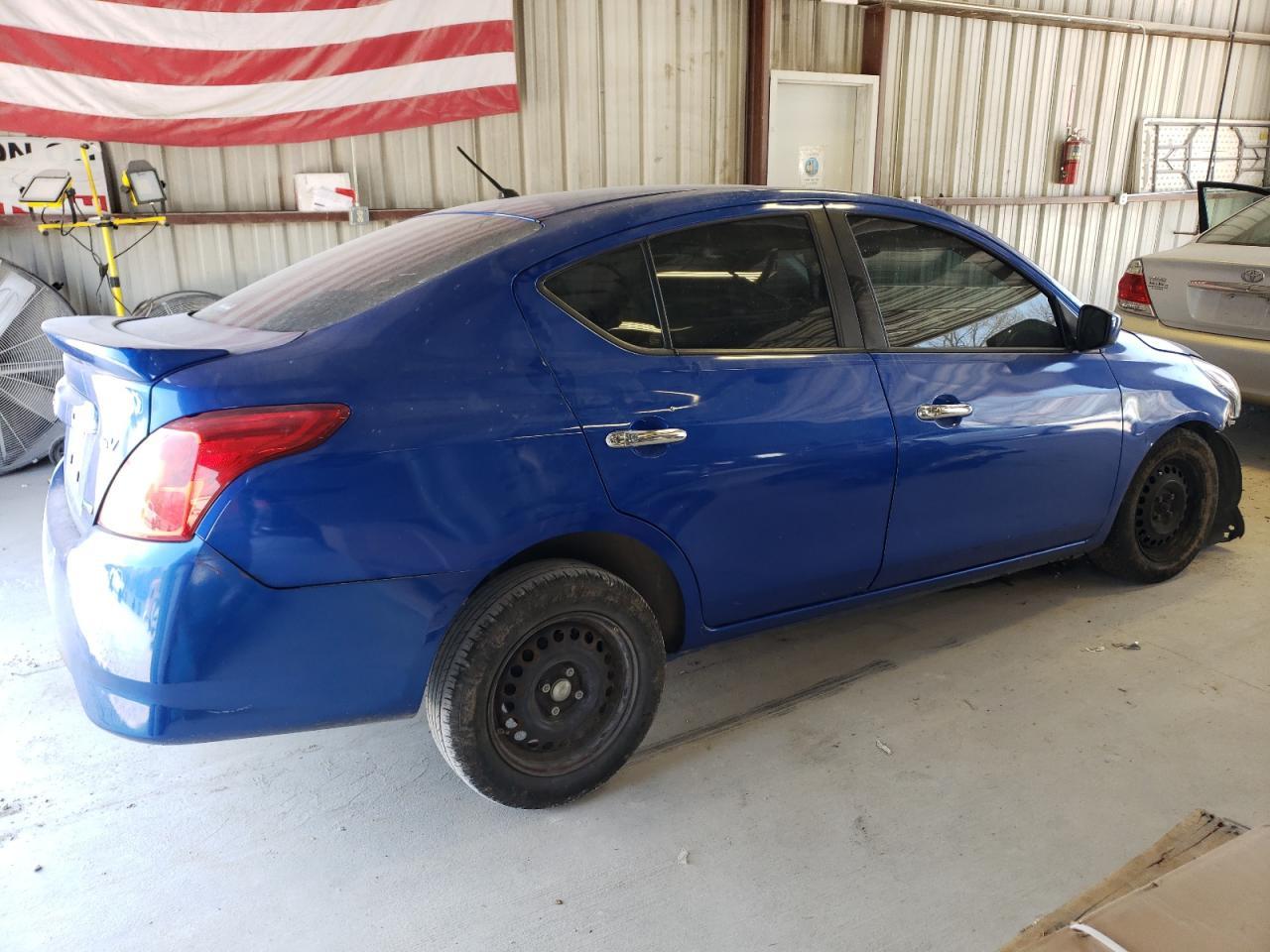 2016 NISSAN VERSA S - Image 3
