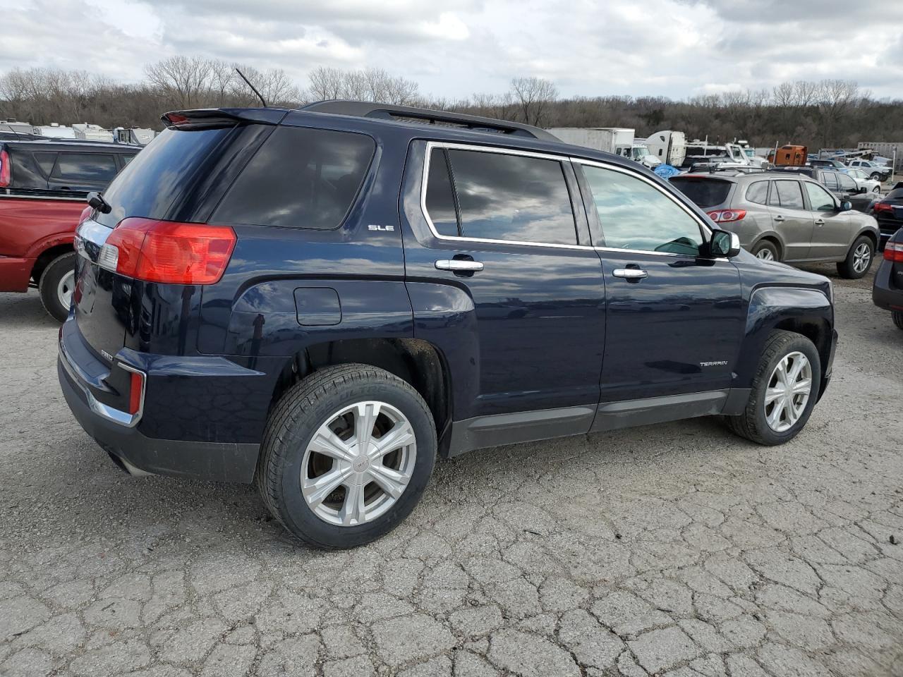 2016 GMC TERRAIN SL - Фото 3