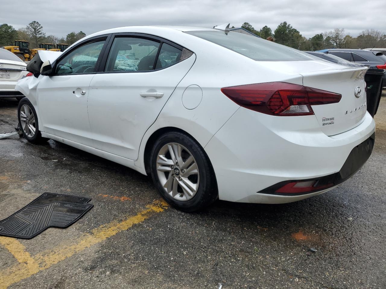 2019 HYUNDAI ELANTRA SE - Фото 2