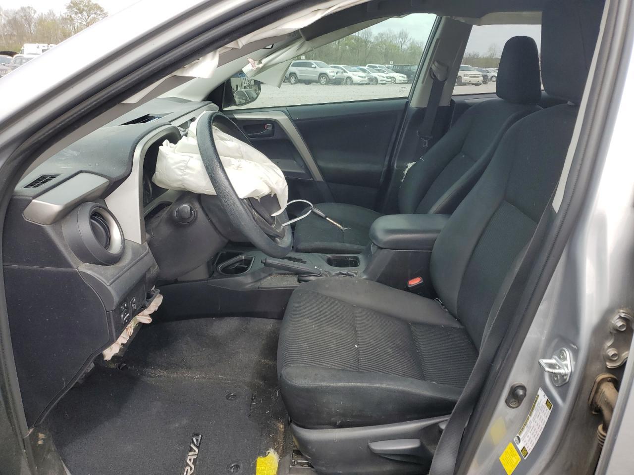 2016 TOYOTA RAV4 LE - Фото 7