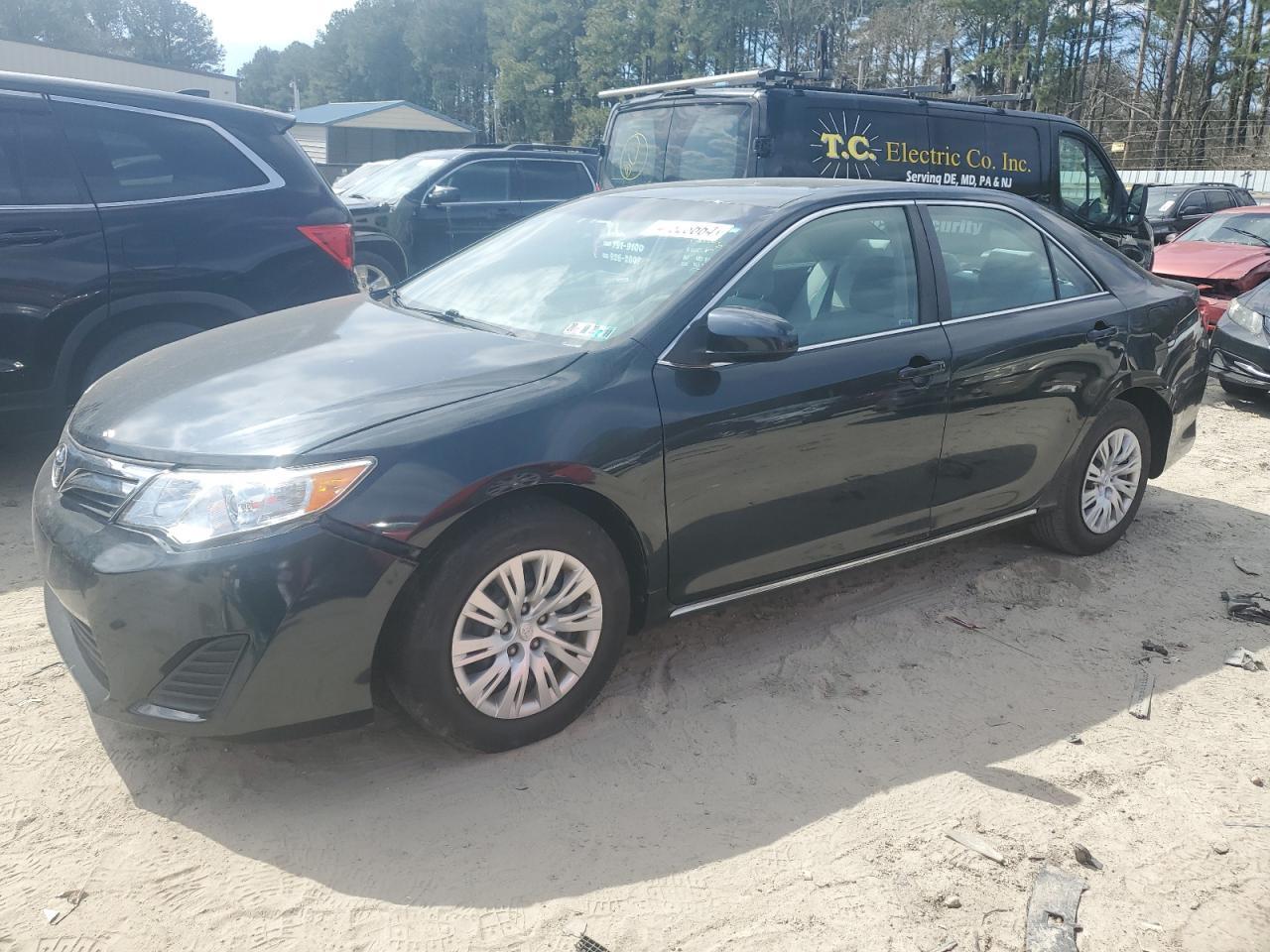 2013 TOYOTA CAMRY L