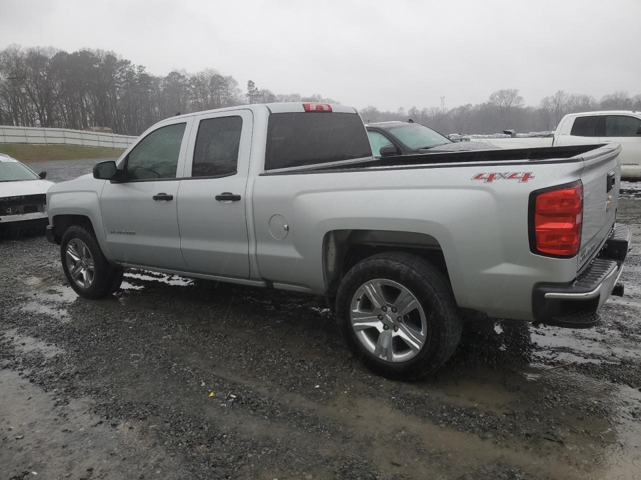 2017 CHEVROLET SILVERADO - Фото 2