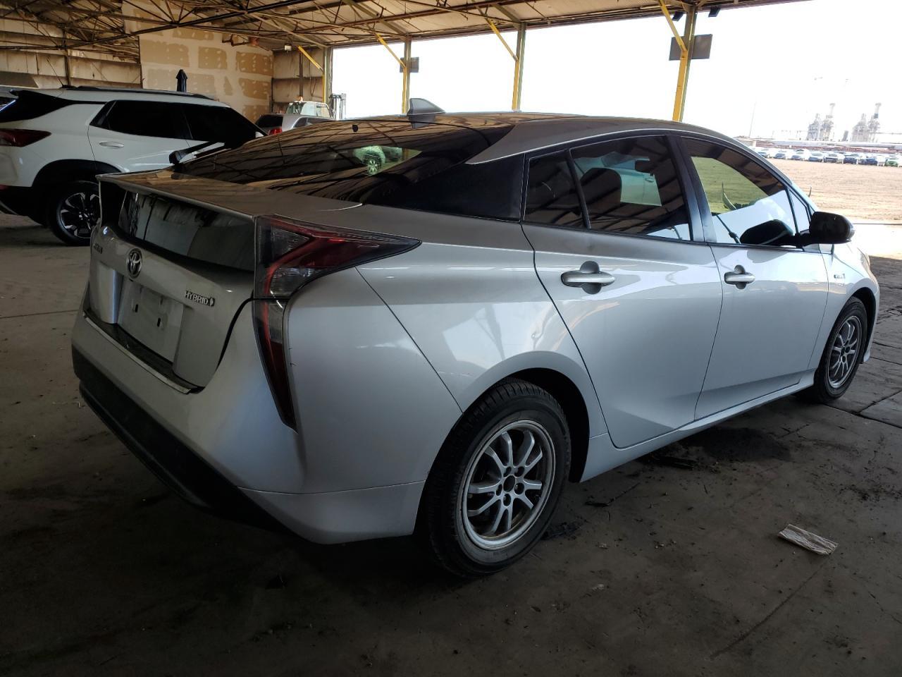 2016 TOYOTA PRIUS - Фото 3