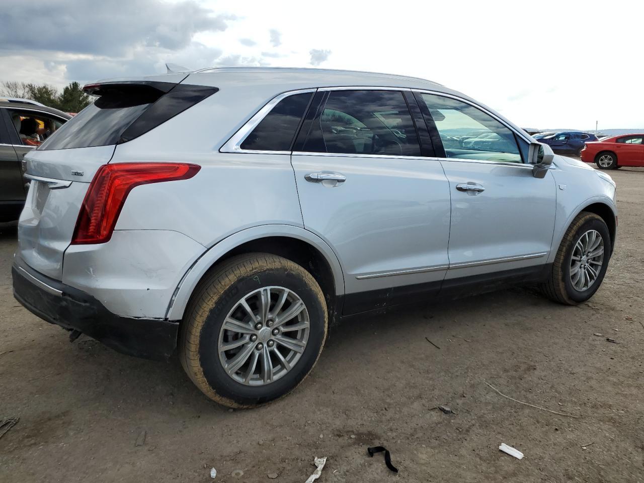 2019 CADILLAC XT5 LUXURY - Image 3