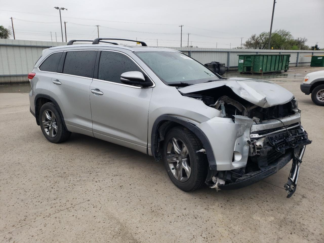 2018 TOYOTA HIGHLANDER - Image 4