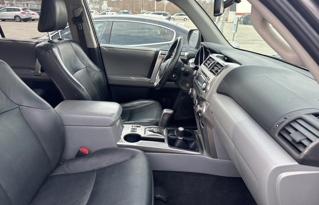 2011 TOYOTA 4RUNNER SR - Image 5