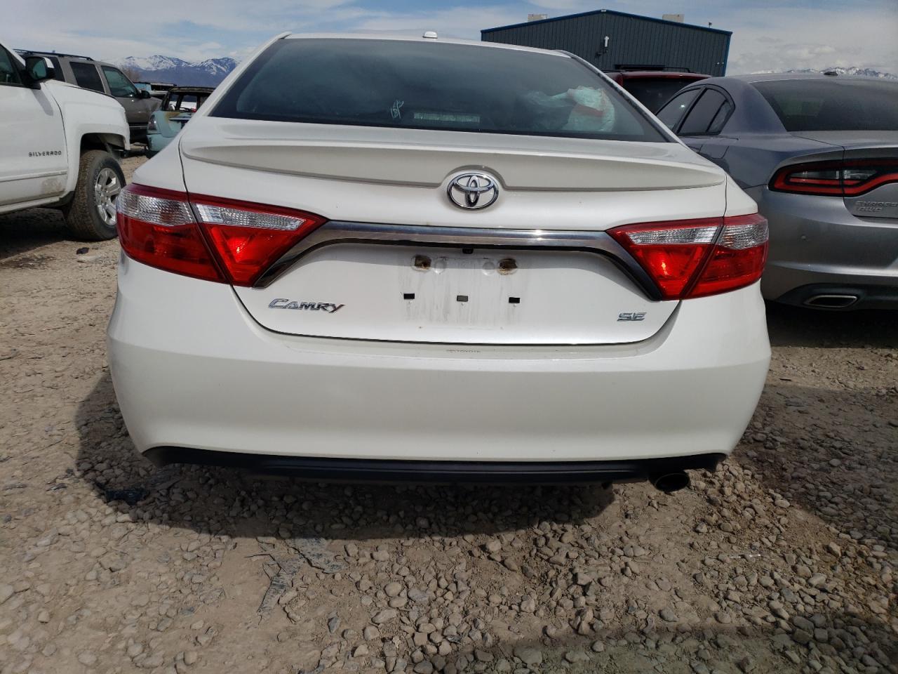 2015 TOYOTA CAMRY LE - Фото 6