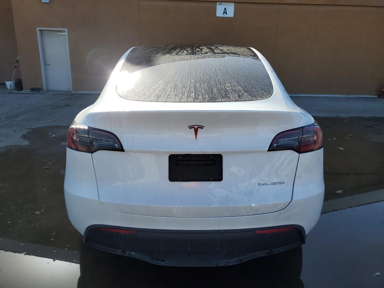 2023 TESLA MODEL Y - Image 6