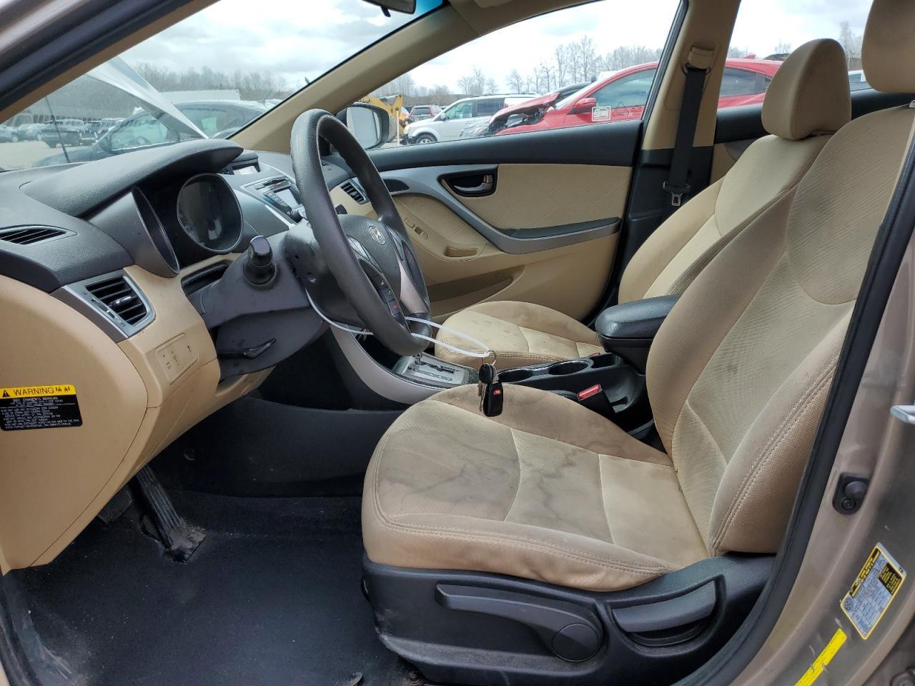 2013 HYUNDAI ELANTRA GL - Image 7