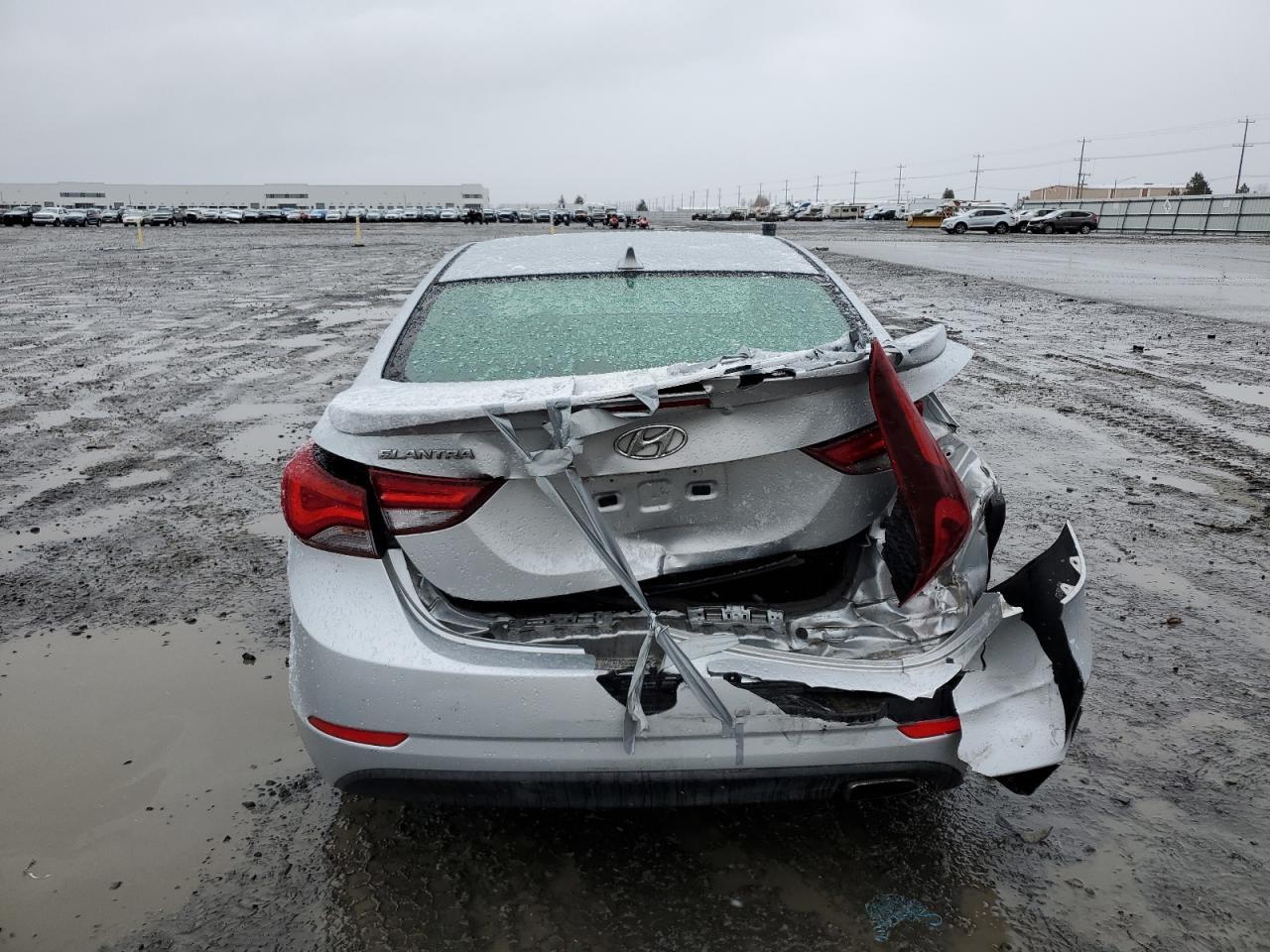 2015 HYUNDAI ELANTRA SE - Image 6