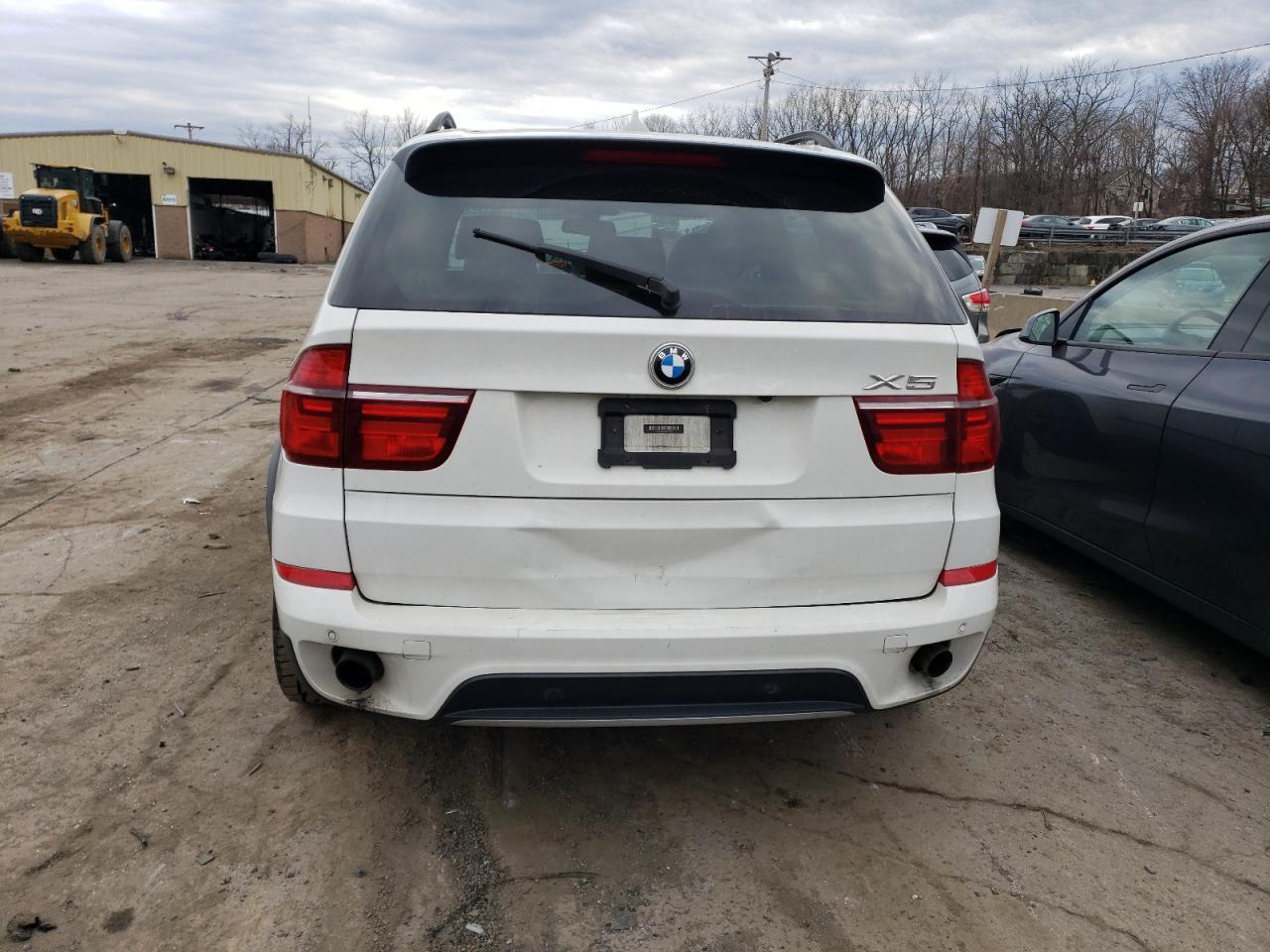 2012 BMW X5 XDRIVE3 - Image 6