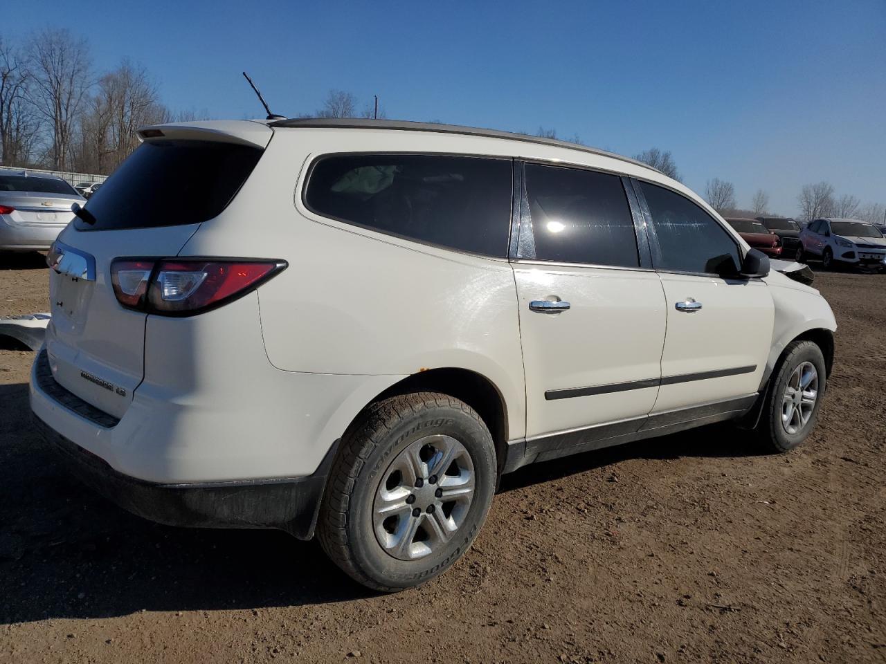 2014 CHEVROLET TRAVERSE L - Image 3