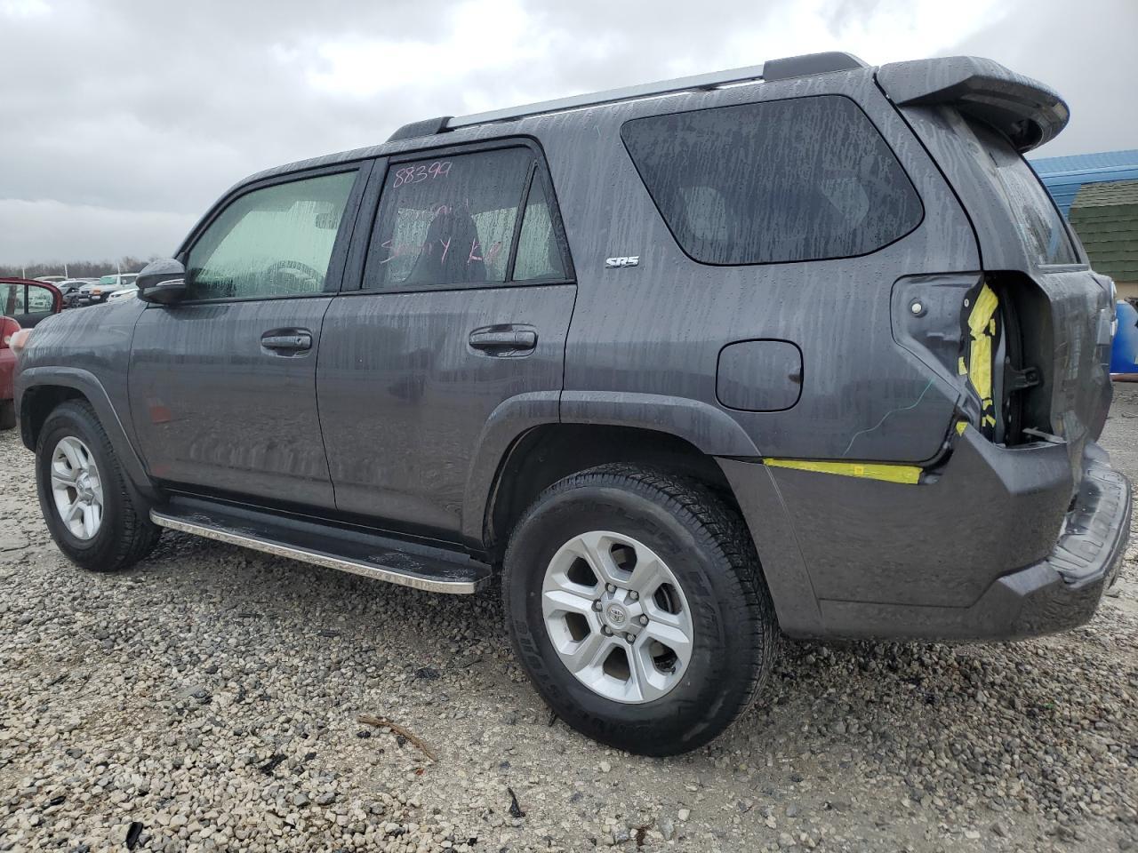 2022 TOYOTA 4RUNNER SR - Фото 2