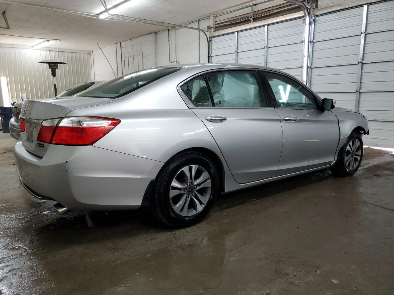 2014 HONDA ACCORD LX - Фото 3