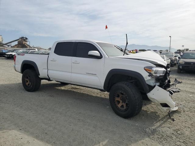 2017 Toyota Tacoma Double Cab - Image 4