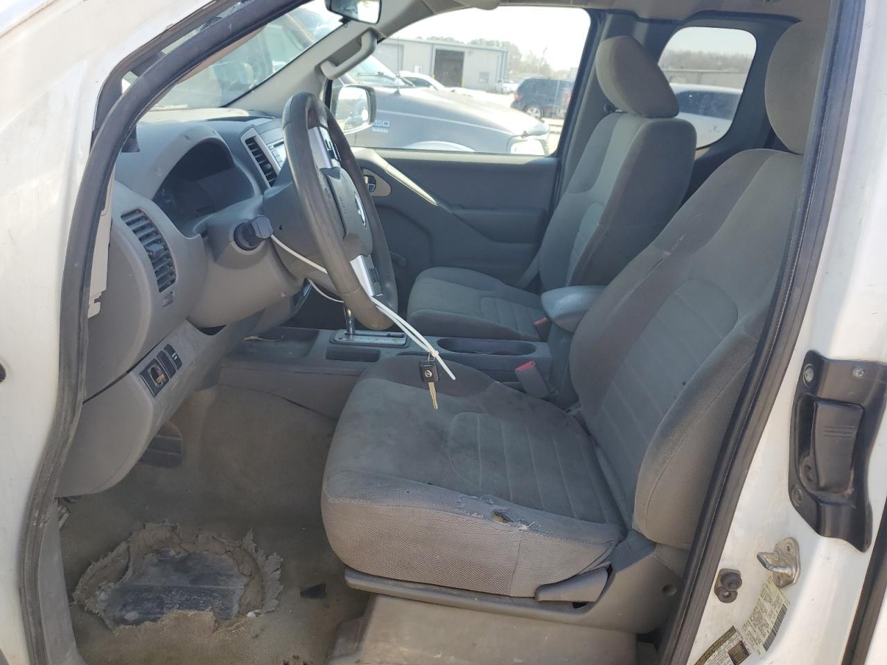 2017 NISSAN FRONTIER S - Image 7