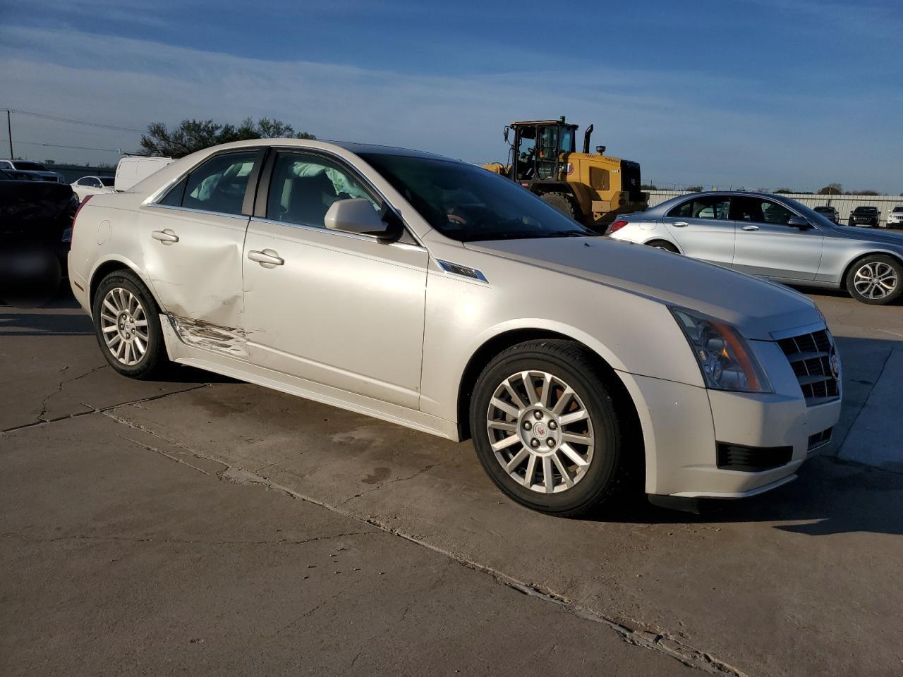 2011 CADILLAC CTS - Image 4