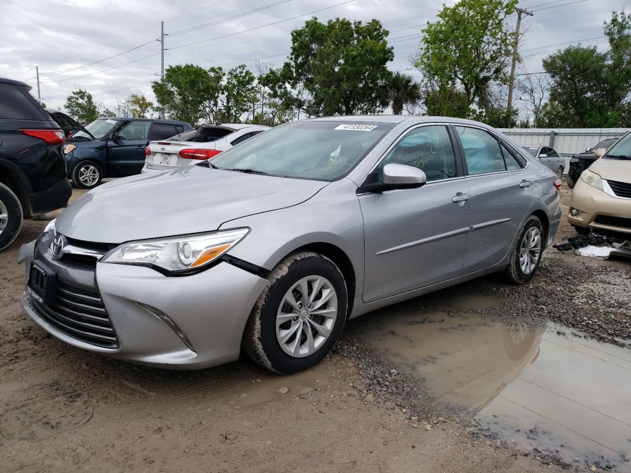 2016 TOYOTA CAMRY LE