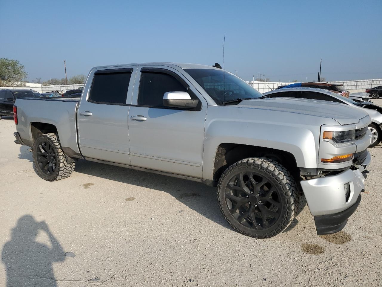 2016 CHEVROLET SILVERADO - Image 4