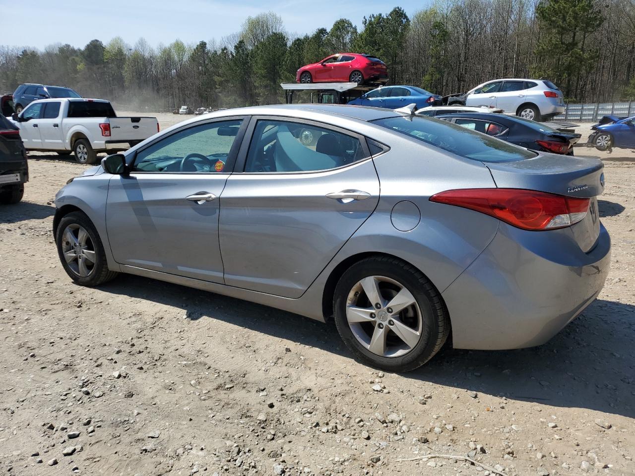 2013 HYUNDAI ELANTRA GL - Image 2