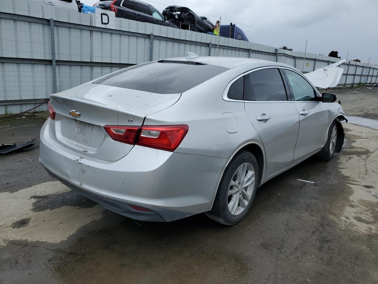 2017 CHEVROLET MALIBU LT - Фото 3