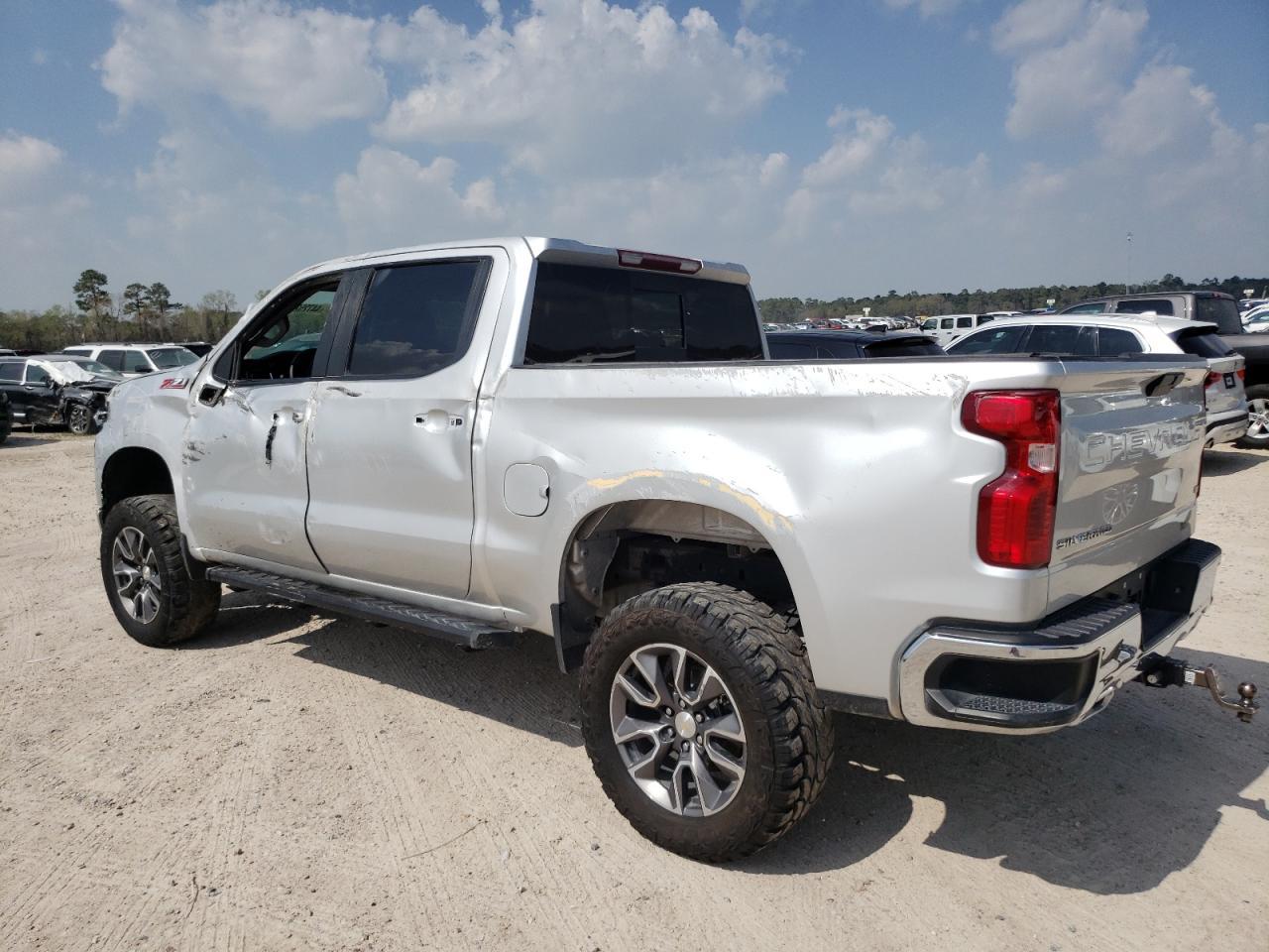 2021 CHEVROLET SILVERADO - Фото 2