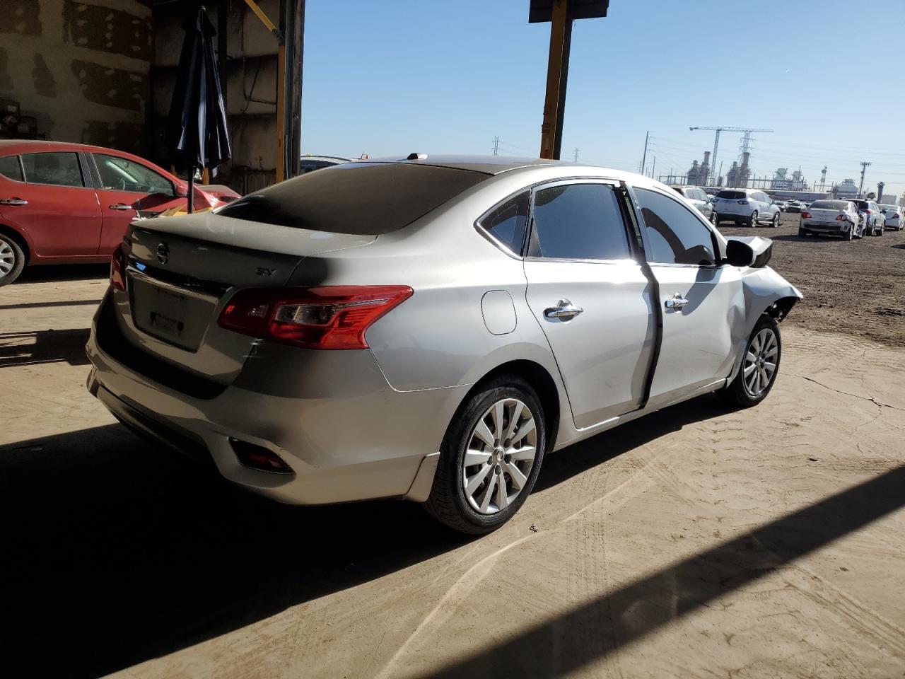 2017 NISSAN SENTRA S - Фото 3