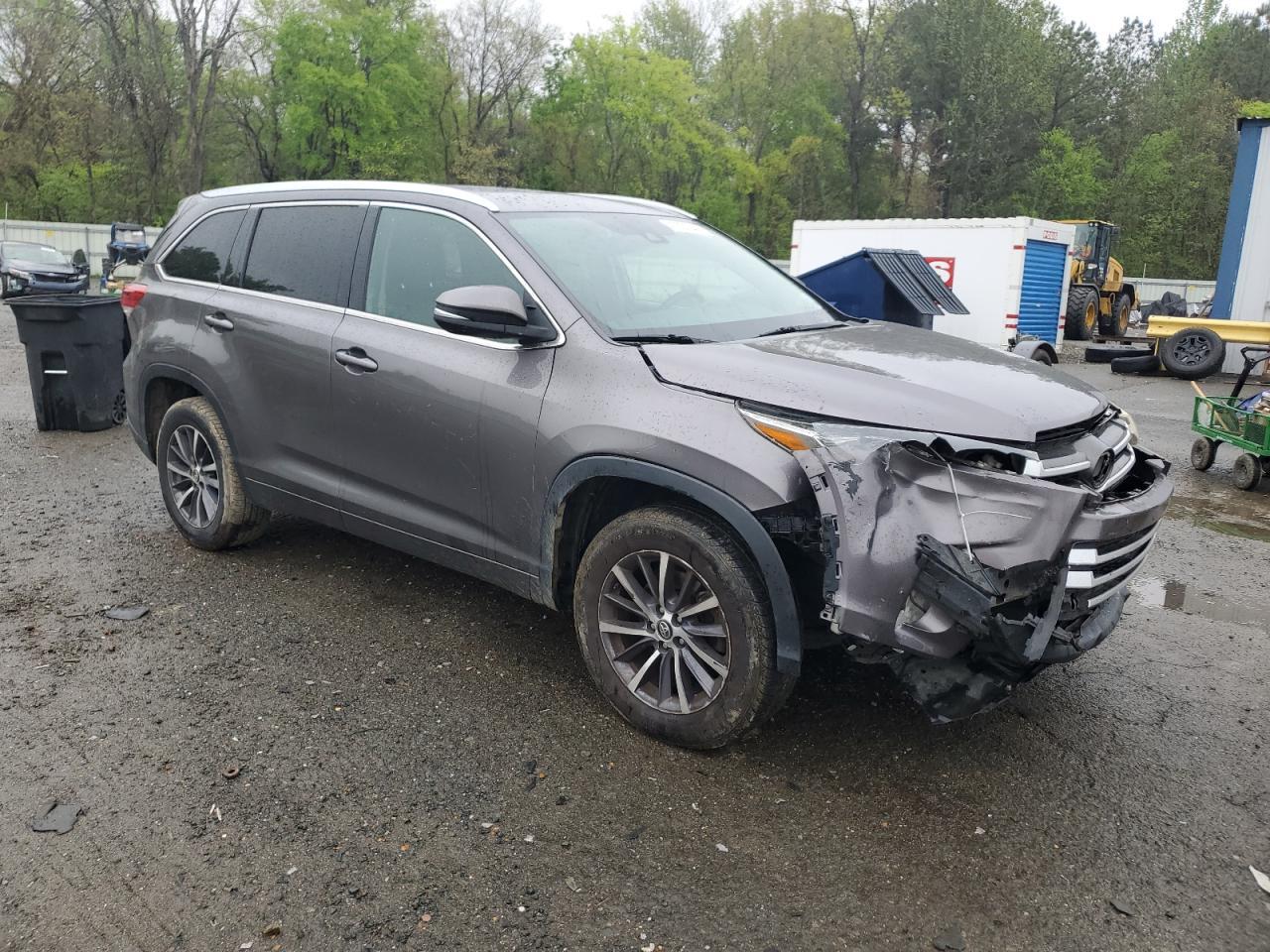 2018 TOYOTA HIGHLANDER - Image 4