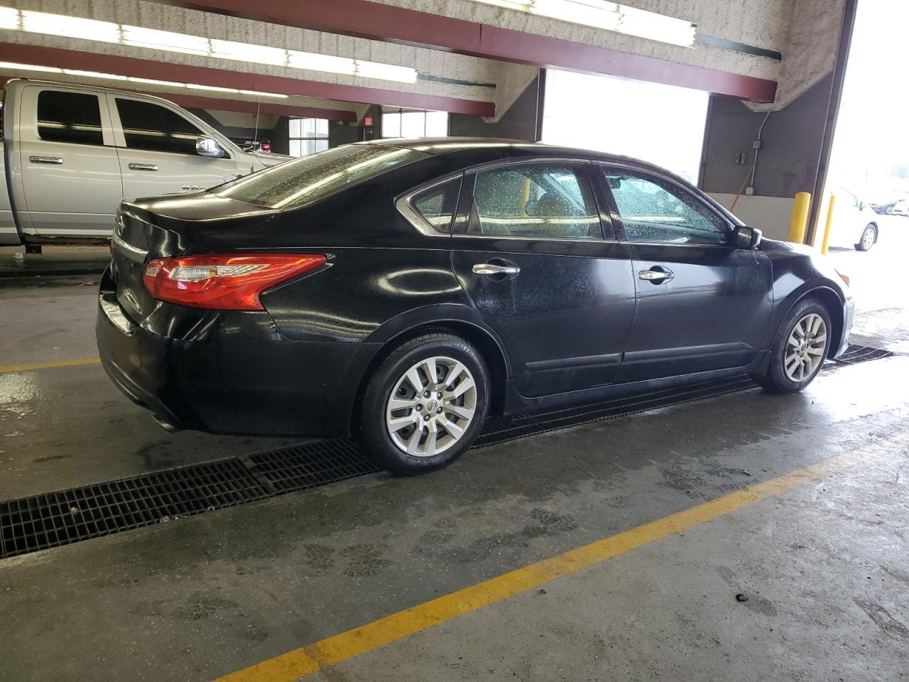 2016 NISSAN ALTIMA 2.5 - Фото 3