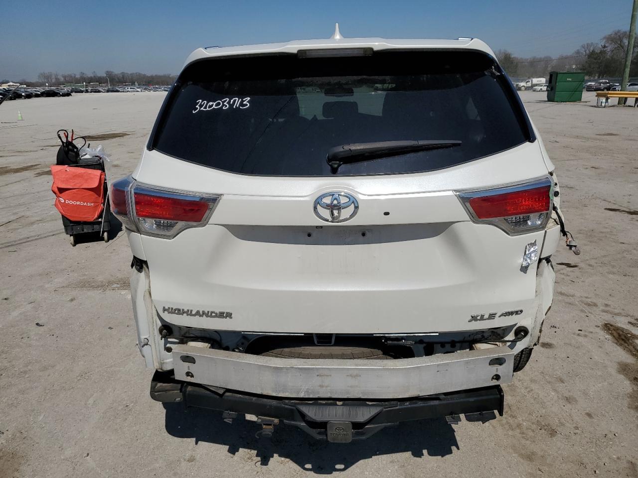 2015 TOYOTA HIGHLANDER - Image 6