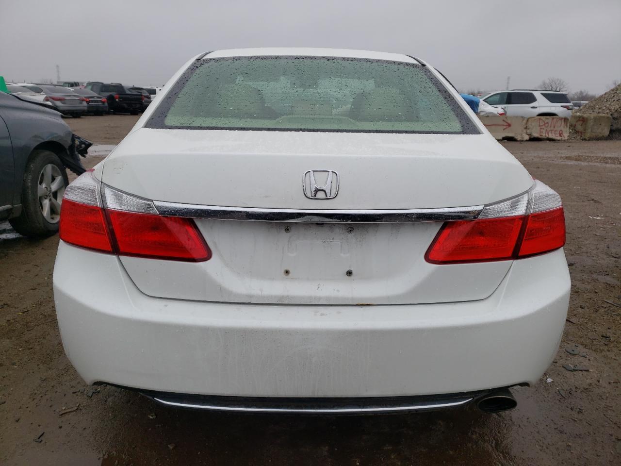 2014 HONDA ACCORD LX - Image 6