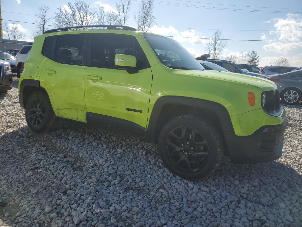 2017 JEEP RENEGADE L - Image 4