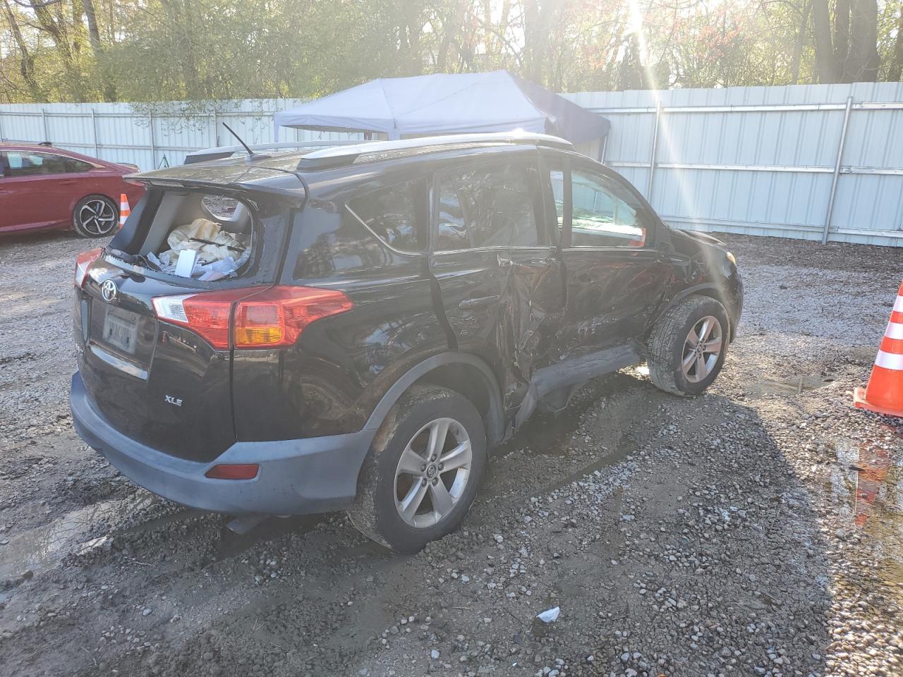 2015 TOYOTA RAV4 XLE - Фото 3