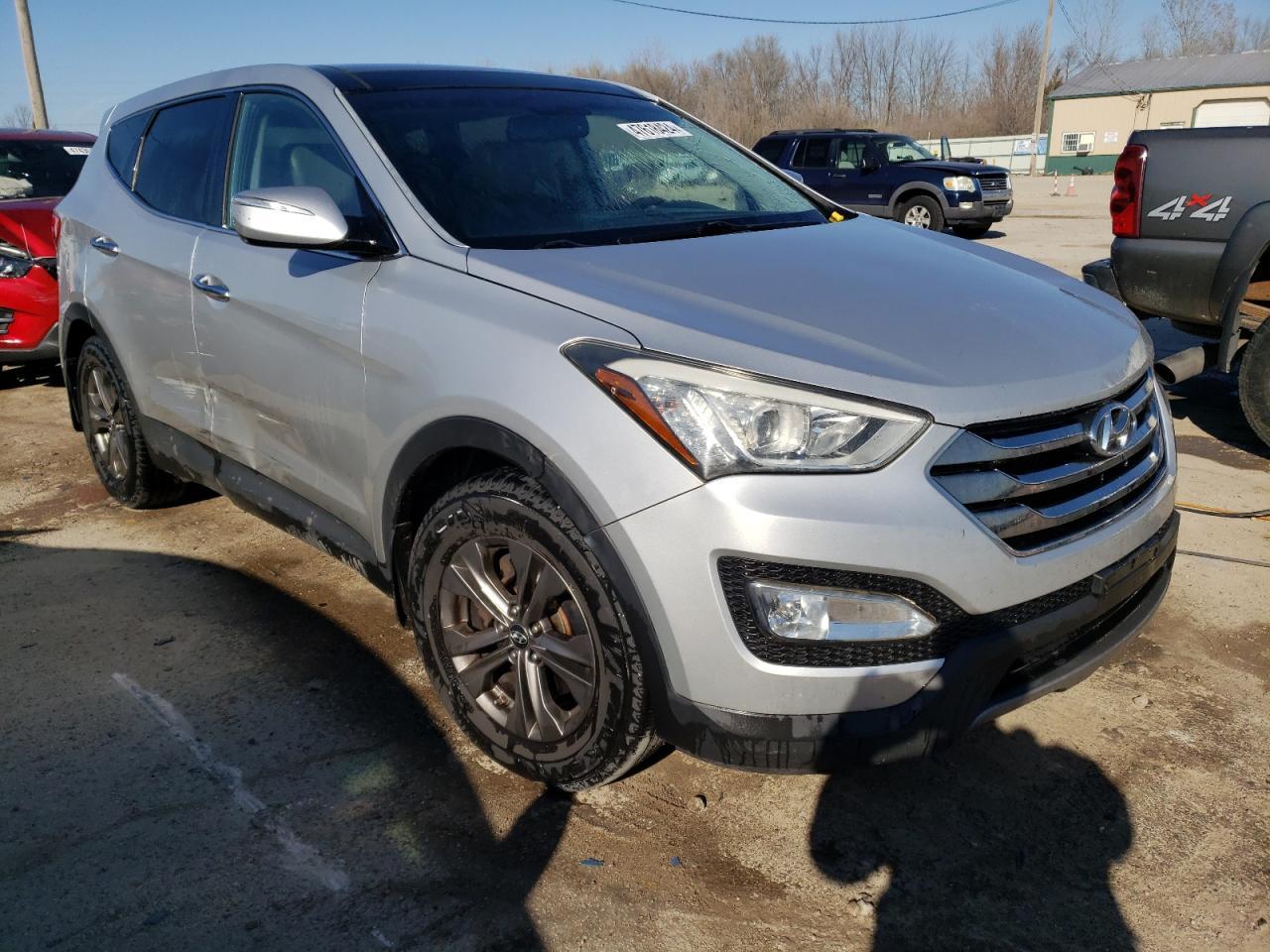 2013 HYUNDAI SANTA FE S - Image 4