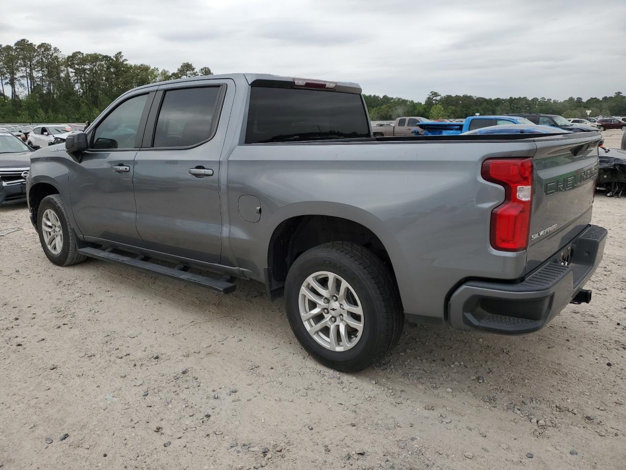 2021 CHEVROLET SILVERADO - Фото 2