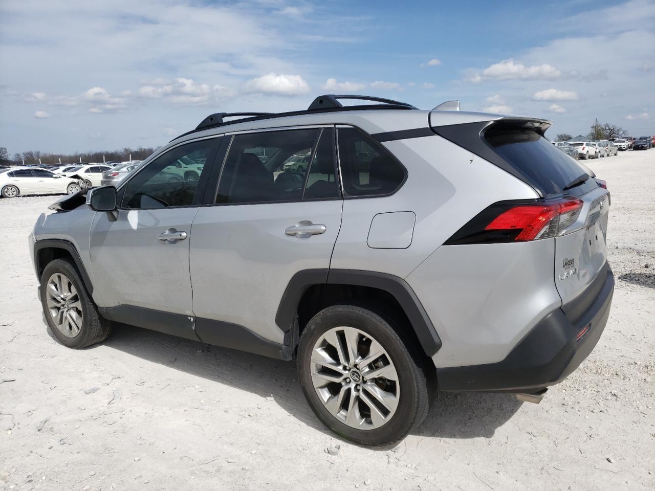 2019 TOYOTA RAV4 XLE P - Image 2